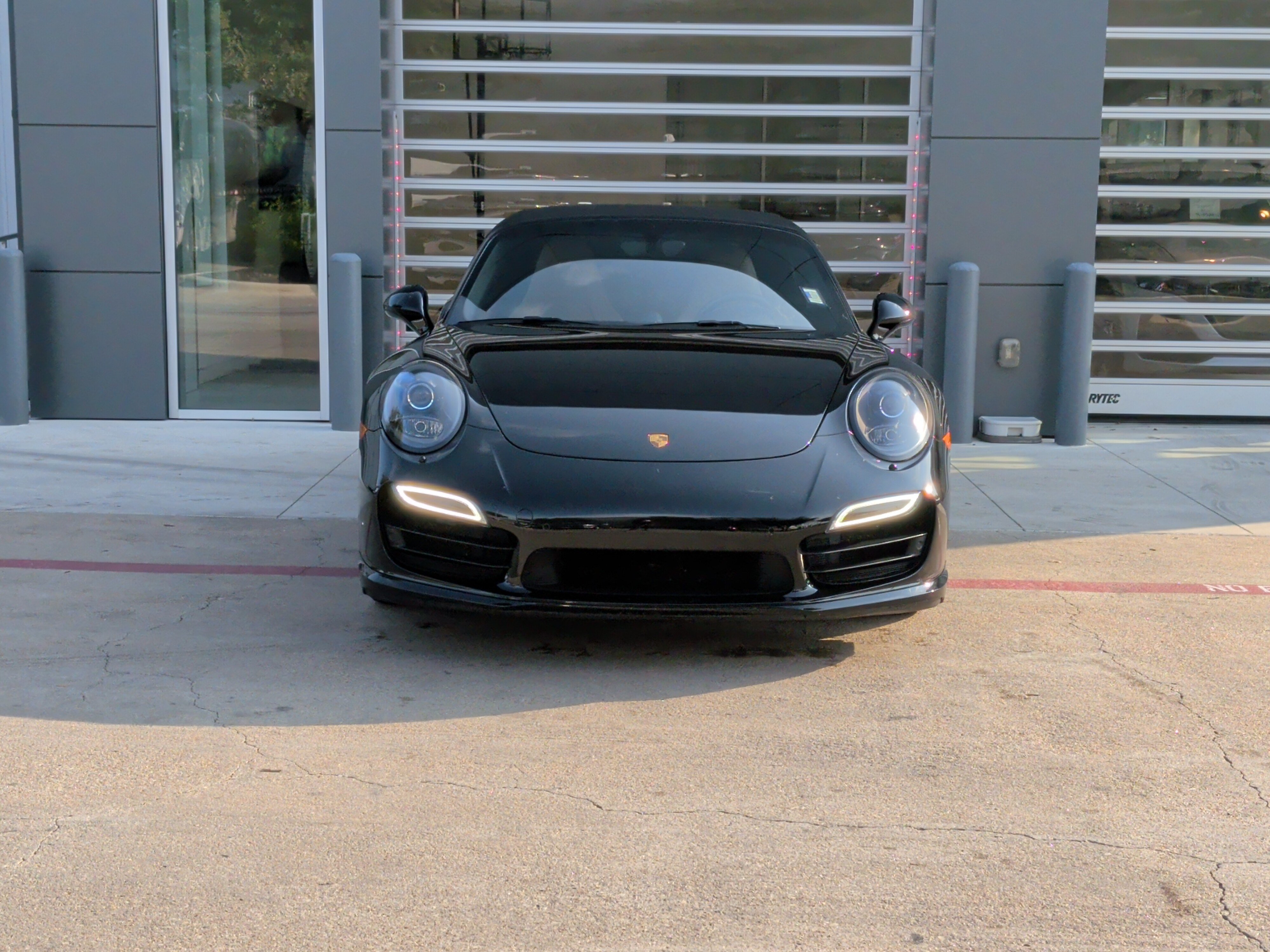 Used 2015 Porsche 911 Turbo AWD/4WD image 3