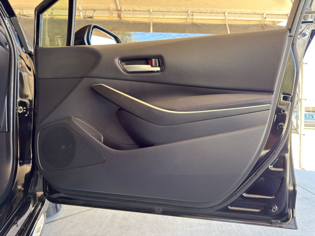 Used 2025 Toyota Corolla SE FWD image 29