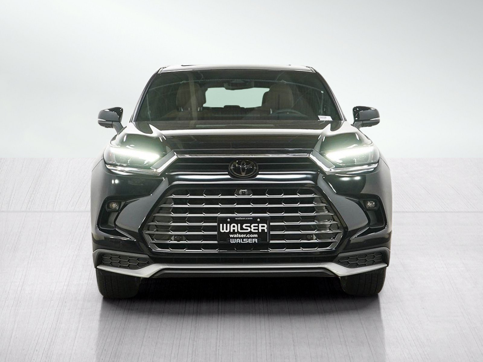 Used 2025 Toyota Grand Highlander AWD Hybrid image 8