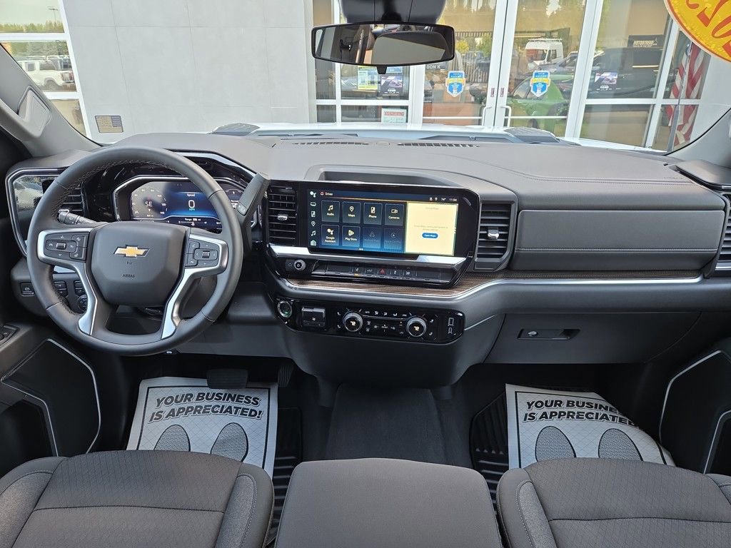 Used 2025 Chevrolet Silverado 2500 LT w/ Convenience Package image 18