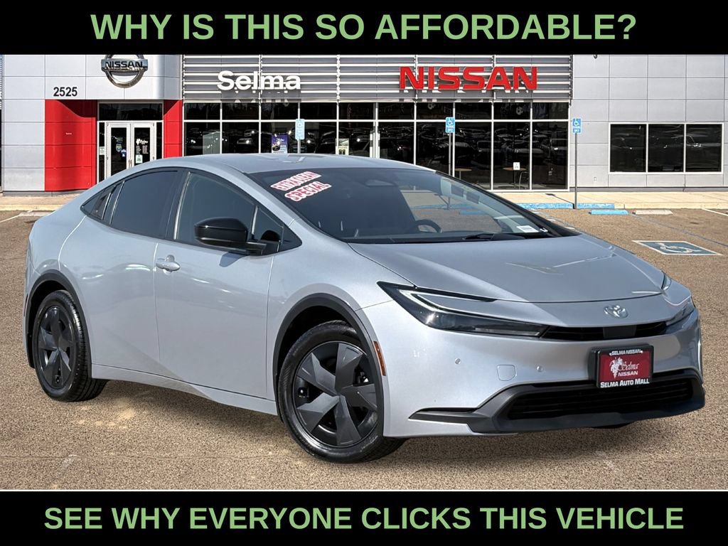 Used 2024 Toyota Prius LE FWD image 1