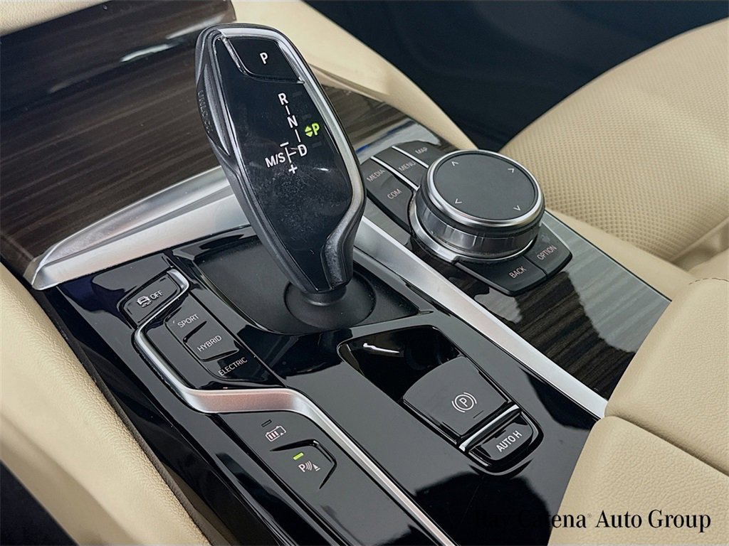 Certified 2023 BMW 530e xDrive w/ Premium Package image 17