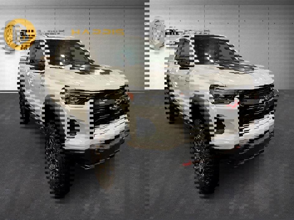 New 2026 Chevrolet Colorado ZR2 w/ Technology Package image 3