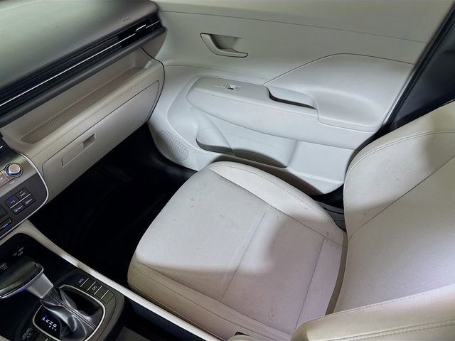 Used 2025 Hyundai Kona SEL FWD image 18