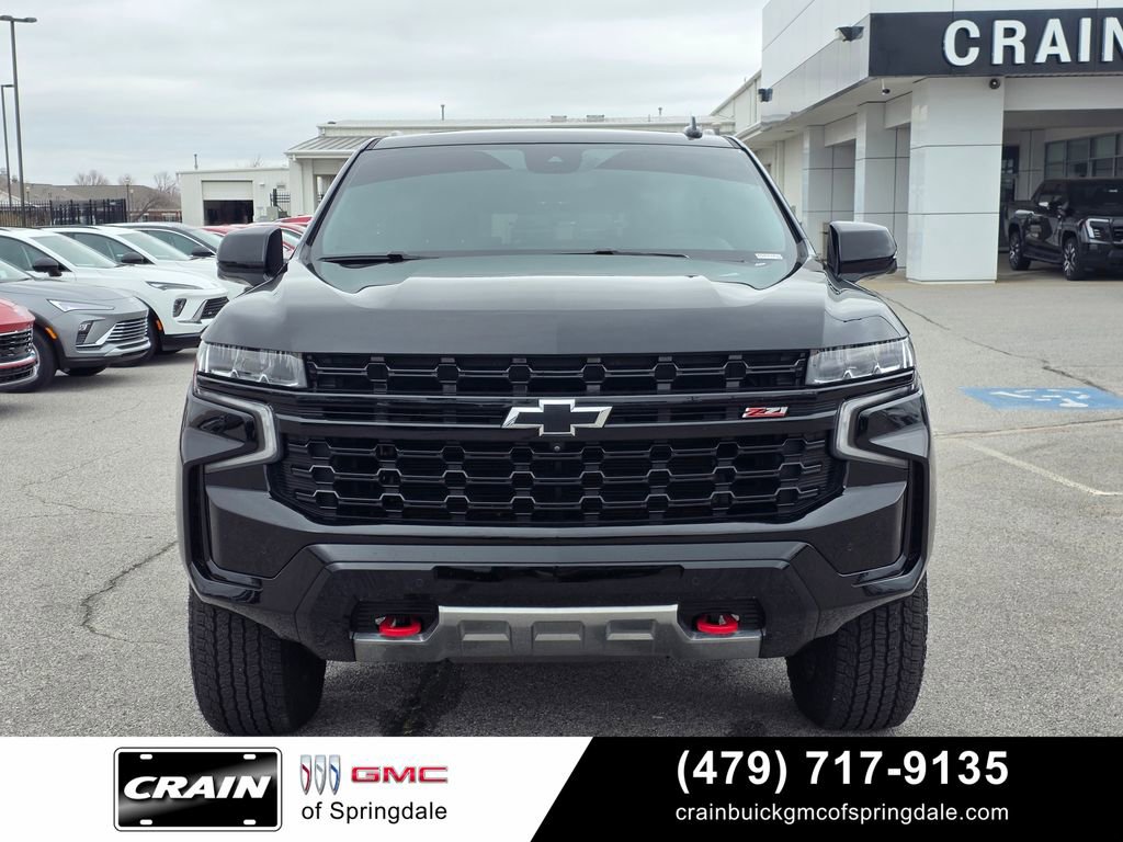 Used 2024 Chevrolet Tahoe Z71 w/ Luxury Package AWD/4WD image 2