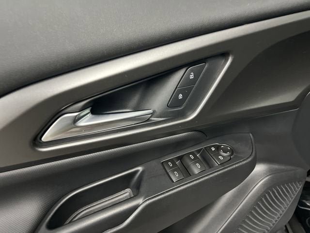 Certified 2026 Chevrolet Equinox EV LT FWD image 22