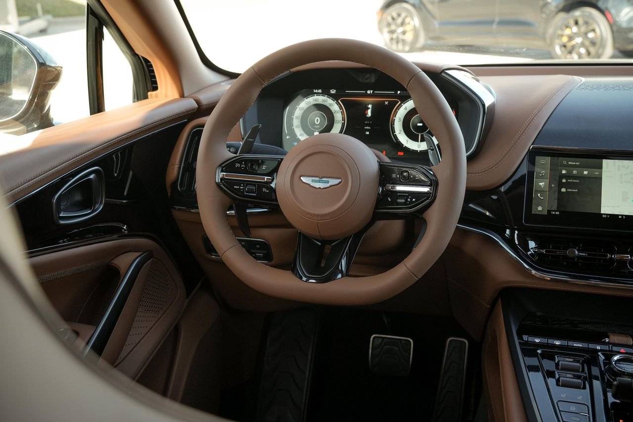 New 2026 Aston Martin DBX 707 image 31