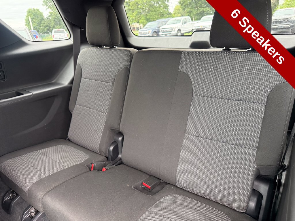 Used 2023 Chevrolet Traverse LT w/ LPO, Floor Liner Package AWD/4WD image 34