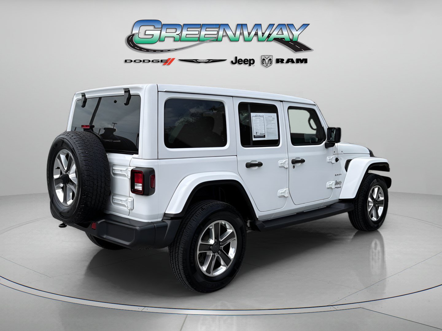 Used 2022 Jeep Wrangler Unlimited Sahara w/ Cold Weather Group AWD/4WD image 4