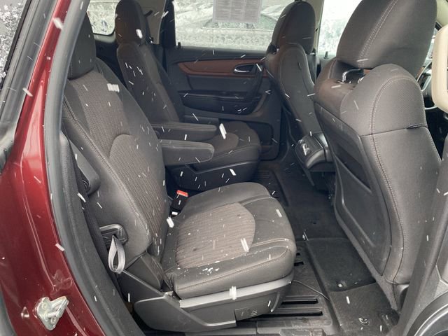 Used 2017 Chevrolet Traverse LT image 32