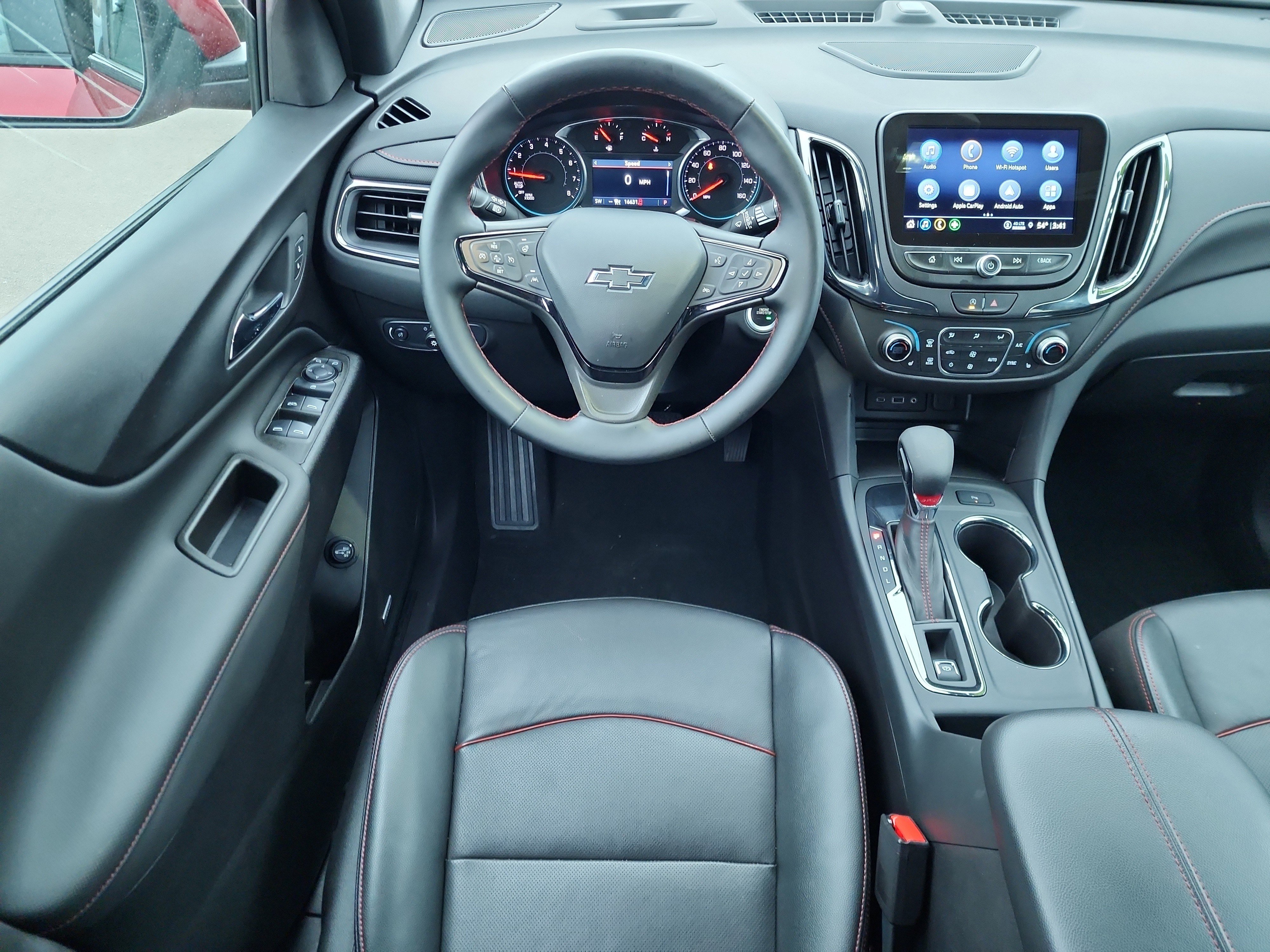 Used 2024 Chevrolet Equinox RS w/ RS Leather Package image 9