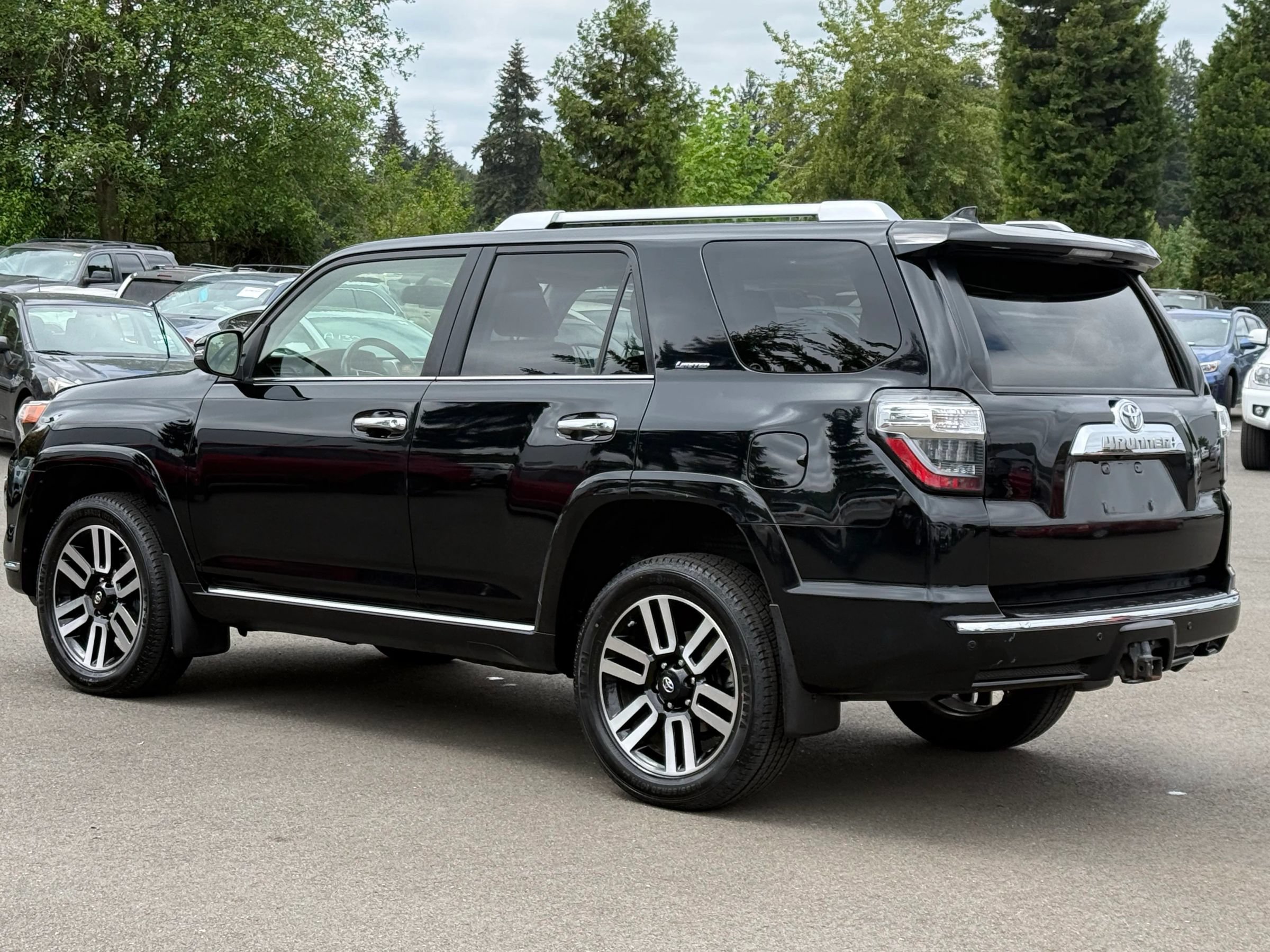 Used 2016 Toyota 4Runner Limited AWD/4WD image 5