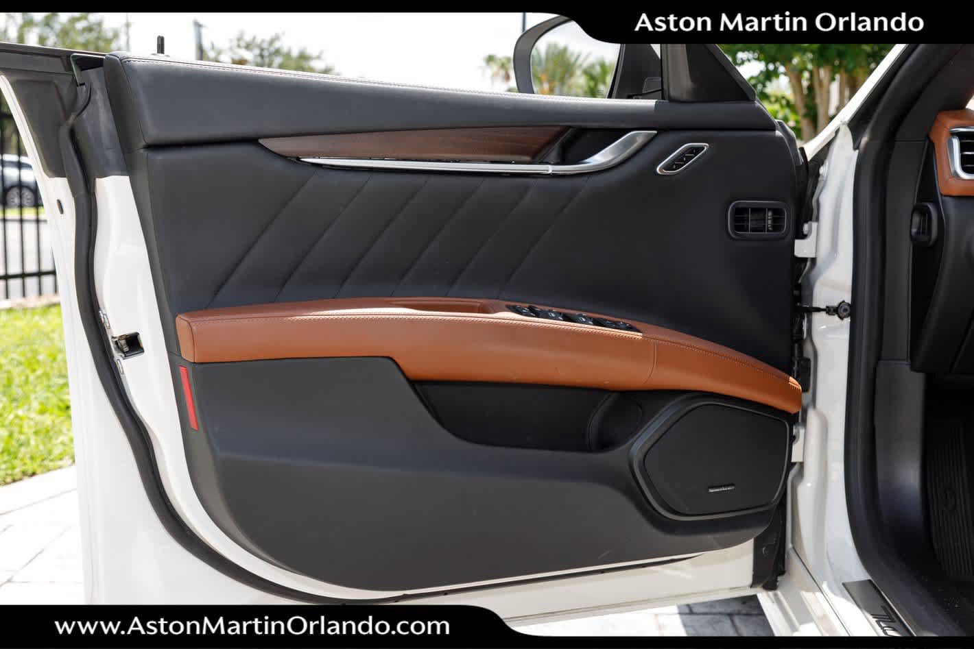 Used 2020 Maserati Ghibli GranLusso RWD image 48