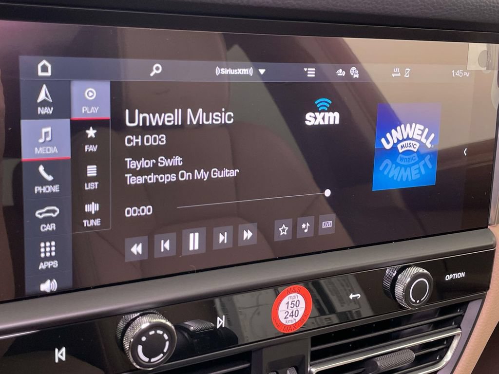 New 2026 Porsche Macan AWD/4WD image 31