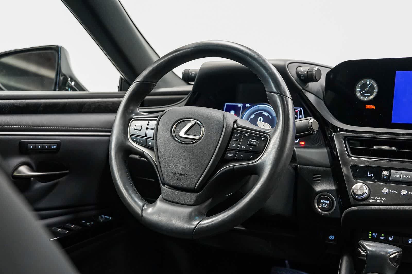 Used 2024 Lexus ES 300h w/ Premium Package FWD image 15