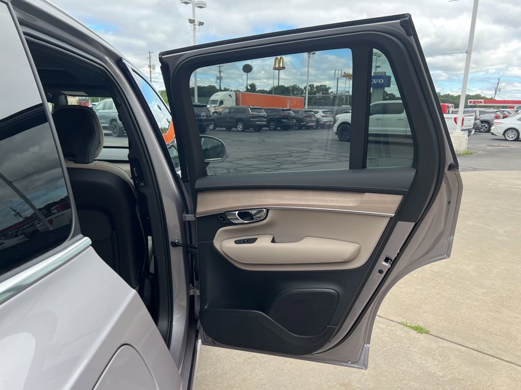 New 2026 Volvo XC90 B6 Plus w/ Protection Package Premier image 35