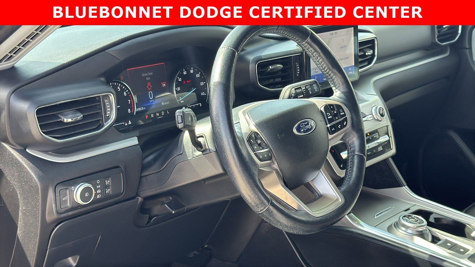 Used 2022 Ford Explorer XLT w/ Equipment Group 202A image 10