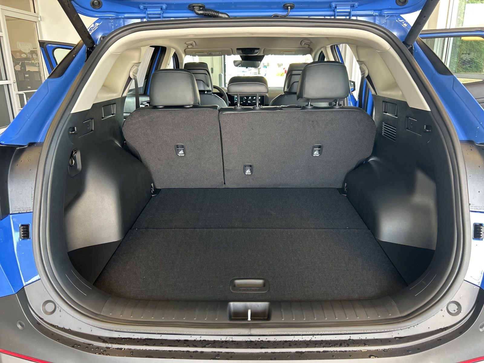 New 2026 Kia Sportage EX image 9