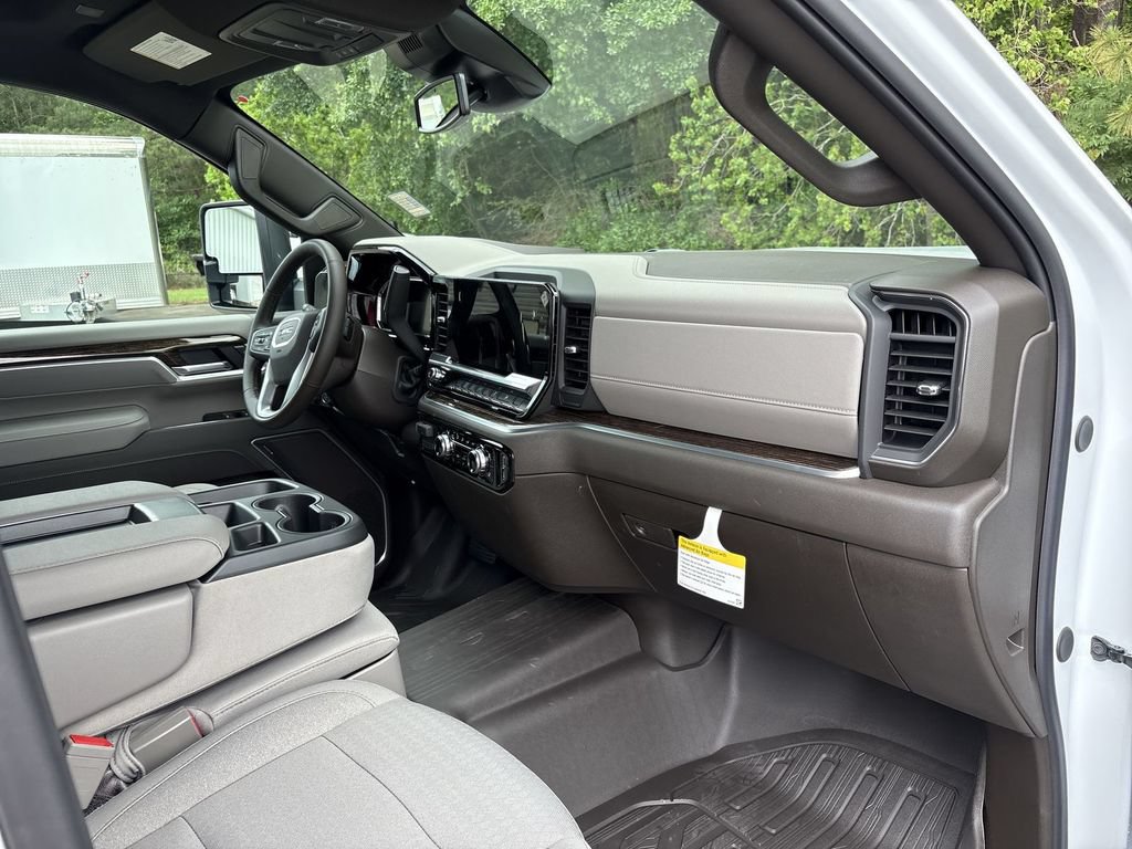 New 2026 GMC Sierra 3500 SLE w/ SLE Value Package AWD/4WD image 30