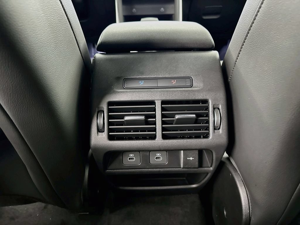 New 2026 Land Rover Discovery Sport Landmark AWD/4WD image 26