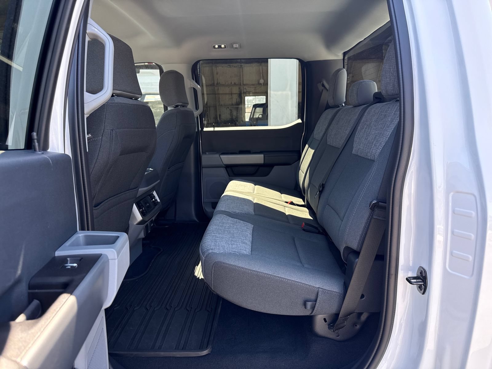 Used 2023 Ford F250 XLT w/ FX4 Off-Road Package AWD/4WD image 25