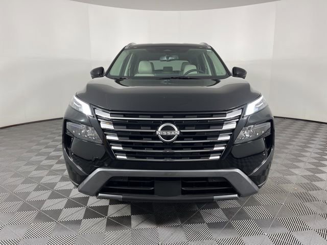 Used 2025 Nissan Rogue SL image 4