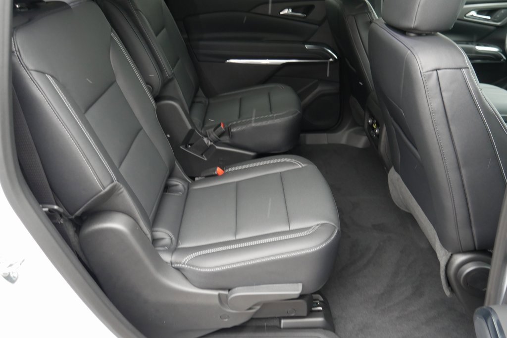 New 2026 Chevrolet Traverse LT w/ LPO, Floor Liner Package image 22