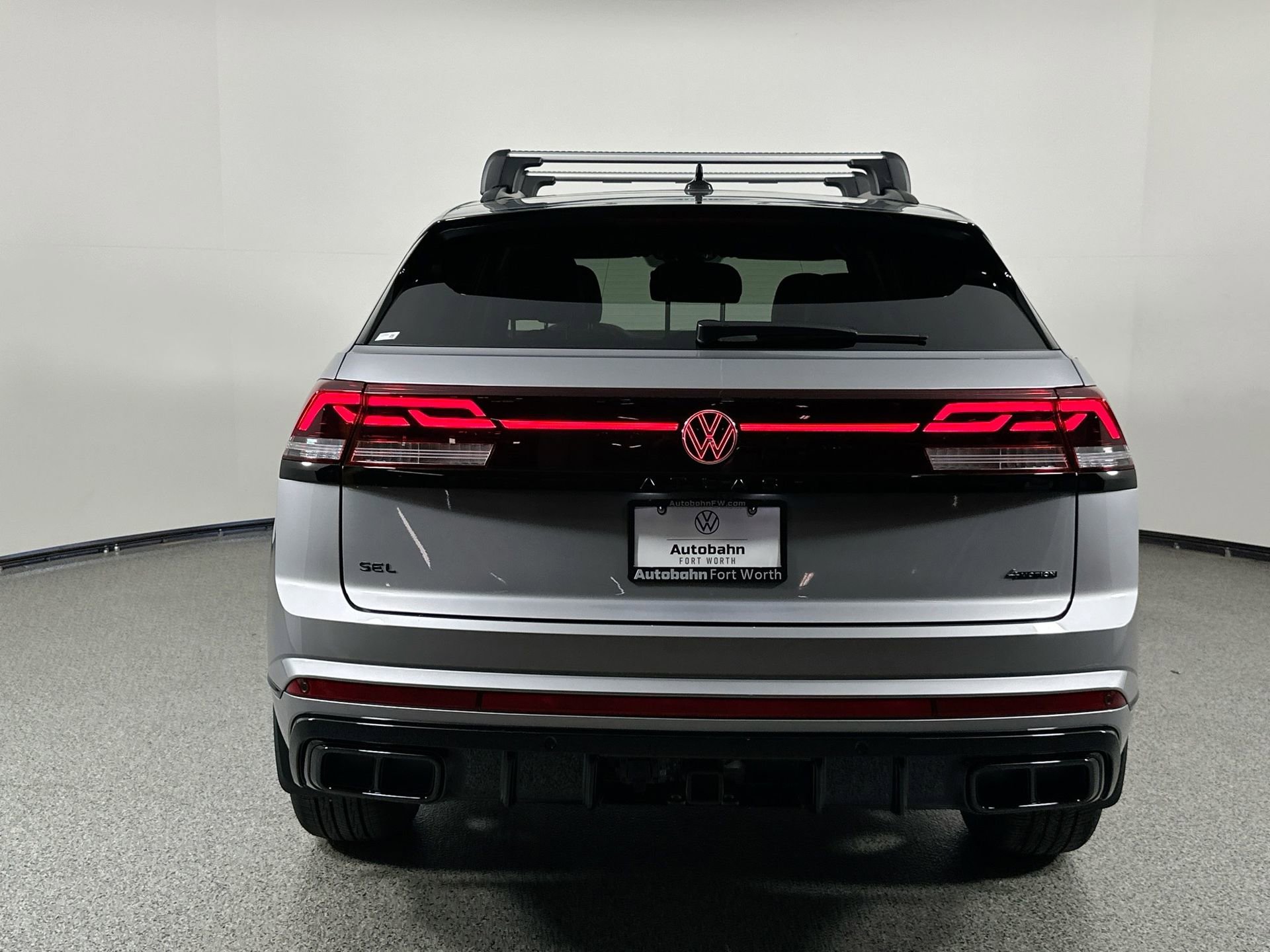 New 2026 Volkswagen Atlas Cross Sport SEL R-Line image 5