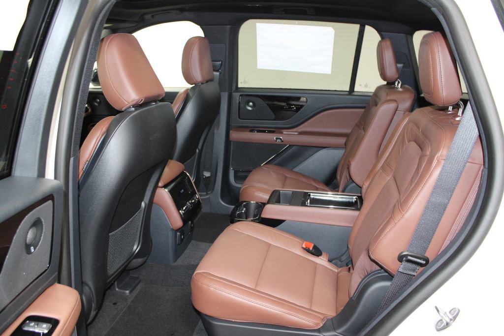 New 2026 Lincoln Aviator Reserve image 25