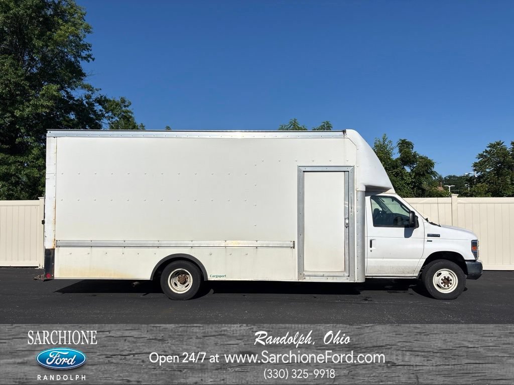 Used 2018 Ford E-350 and Econoline 350 Super Duty RWD image 1