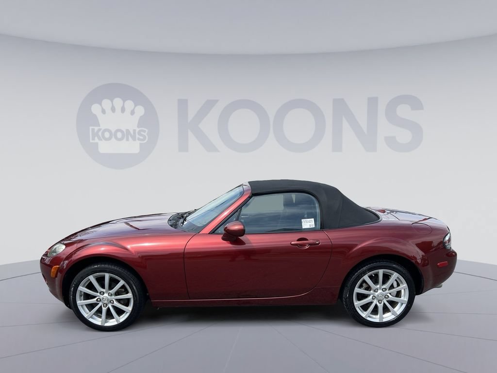 Used 2008 MAZDA MX-5 Miata Touring RWD image 2