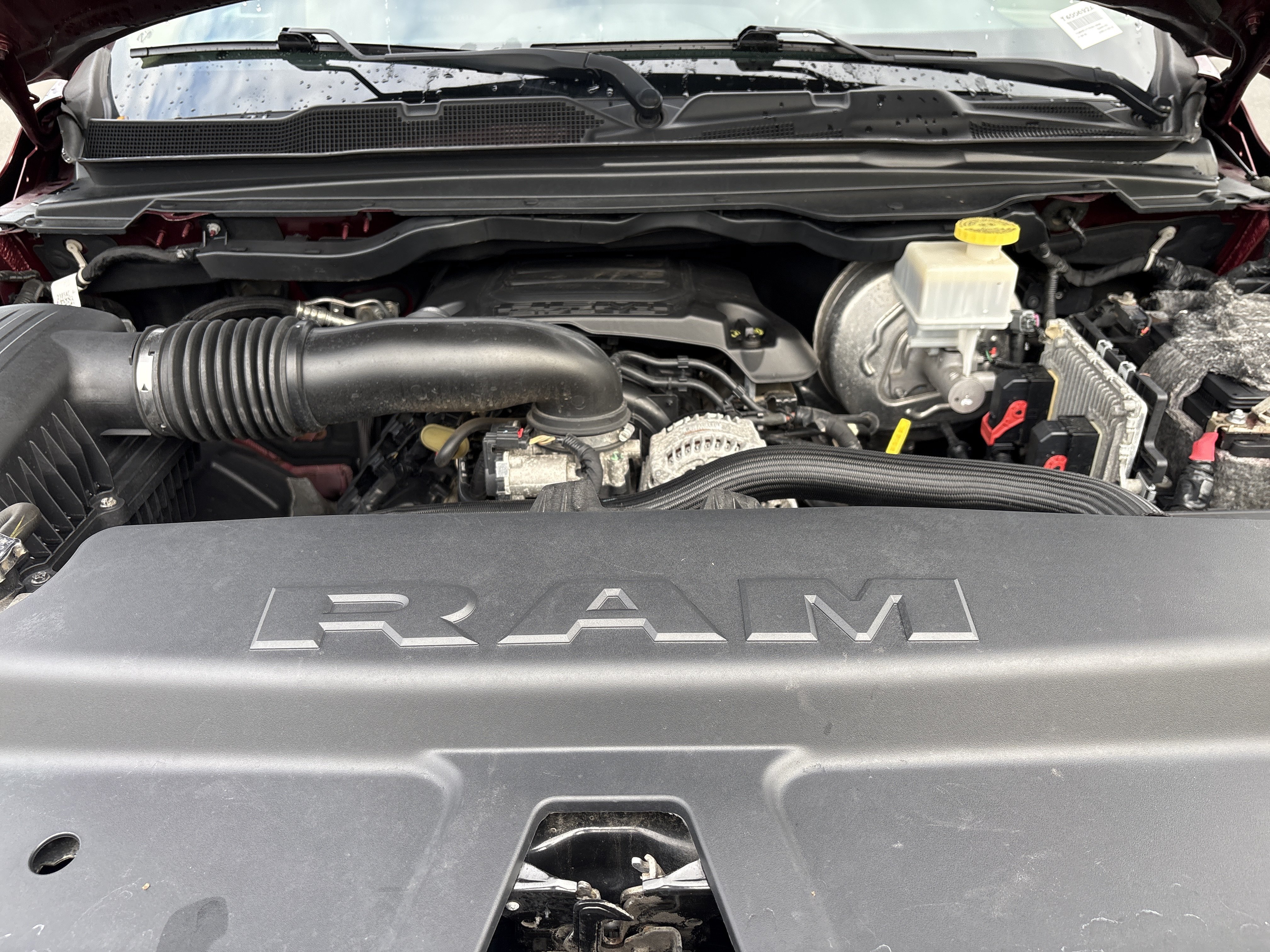 Used 2019 RAM 1500 Laramie AWD/4WD image 36