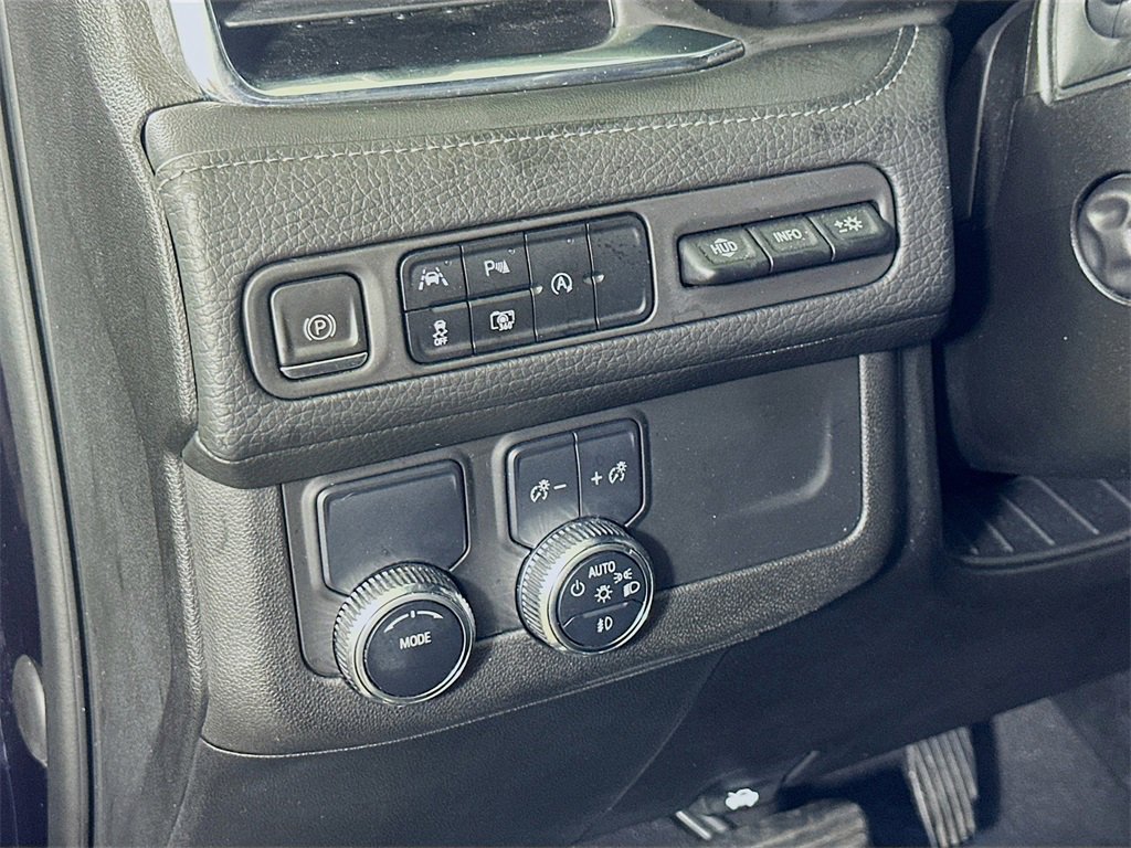 Used 2023 GMC Yukon Denali image 23