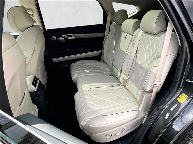 Used 2025 Genesis GV80 3.5T Prestige image 28