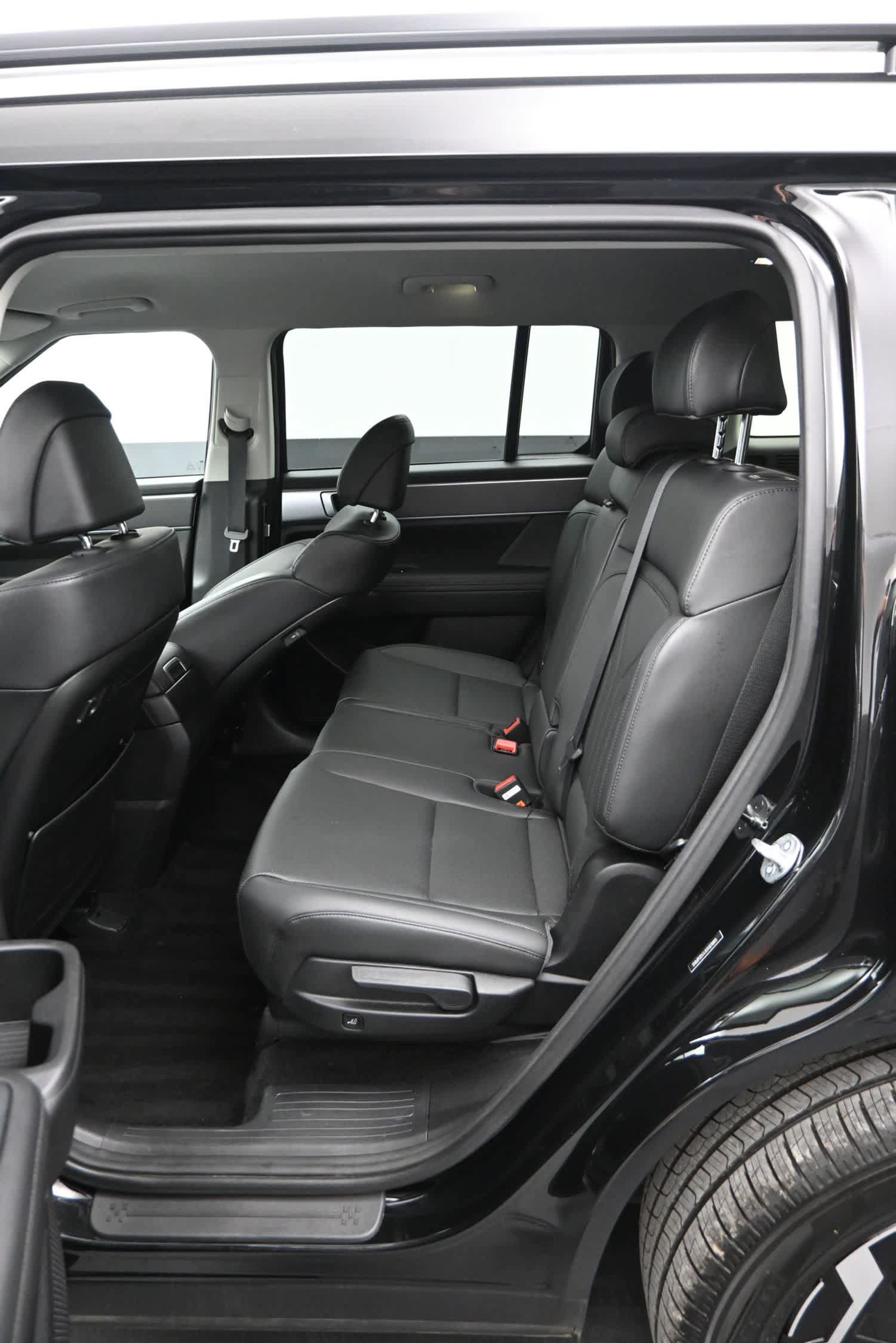 Certified 2025 Hyundai Santa Fe SEL AWD/4WD image 13