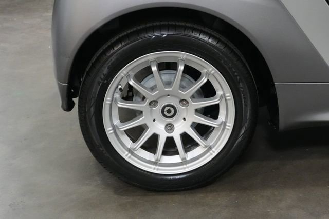 Used 2013 smart fortwo passion image 11
