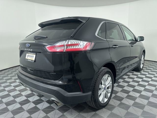 Used 2022 Ford Edge Titanium w/ Equipment Group 301A image 3