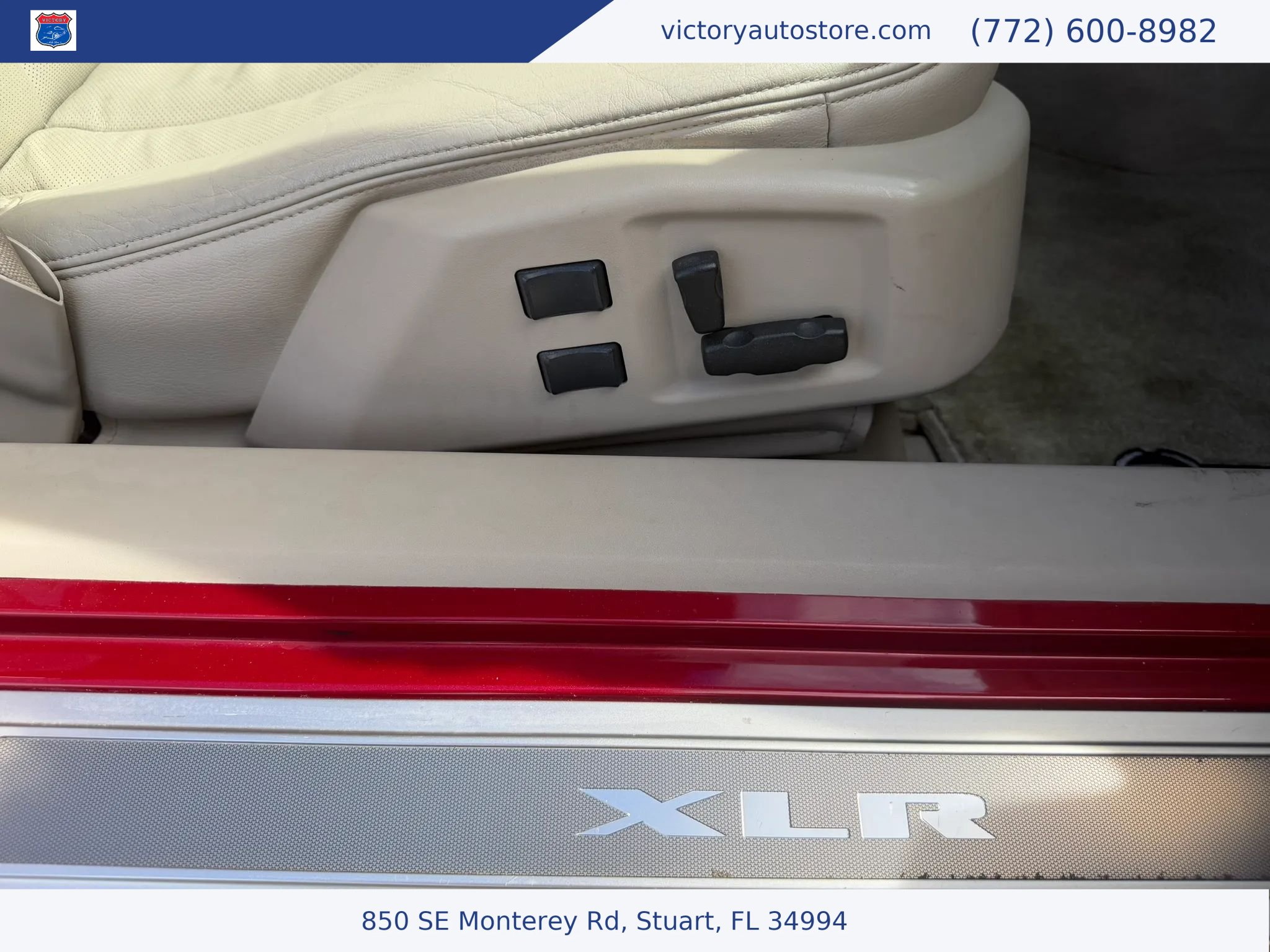 Used 2004 Cadillac XLR RWD image 25