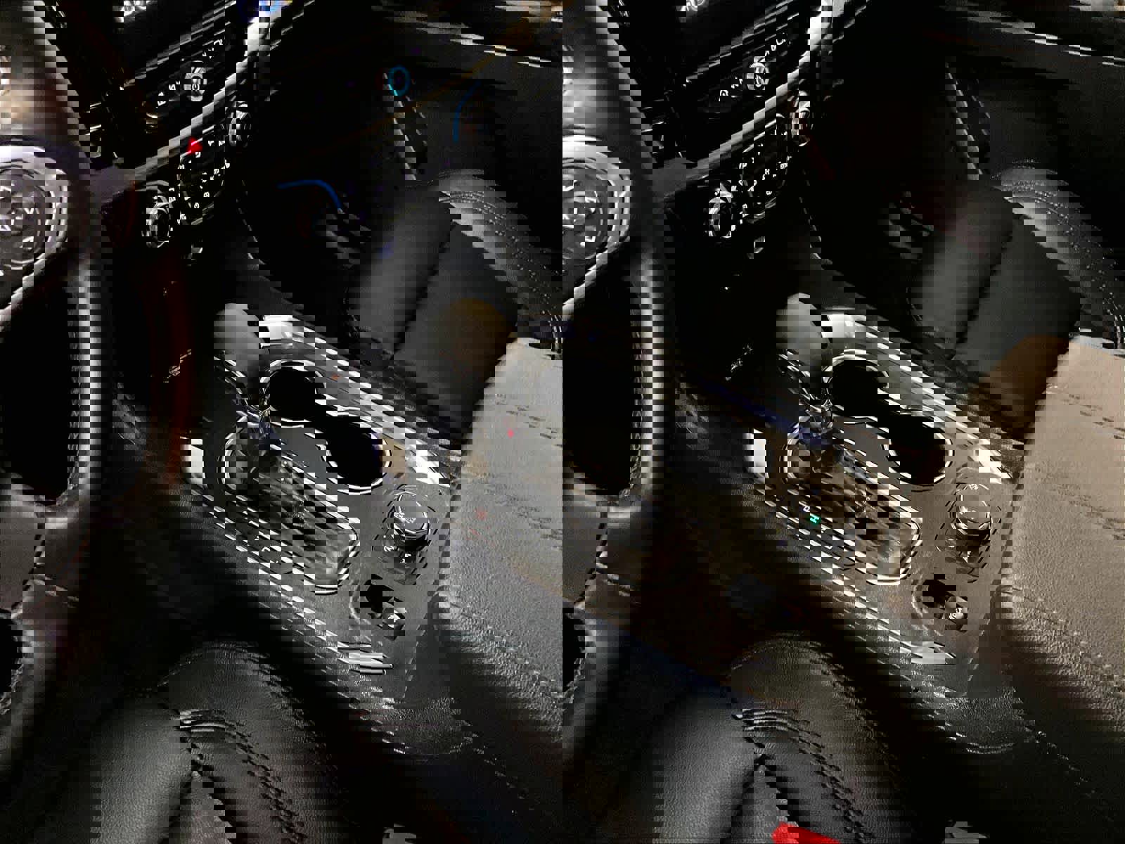 Used 2023 Chevrolet Traverse LT image 21