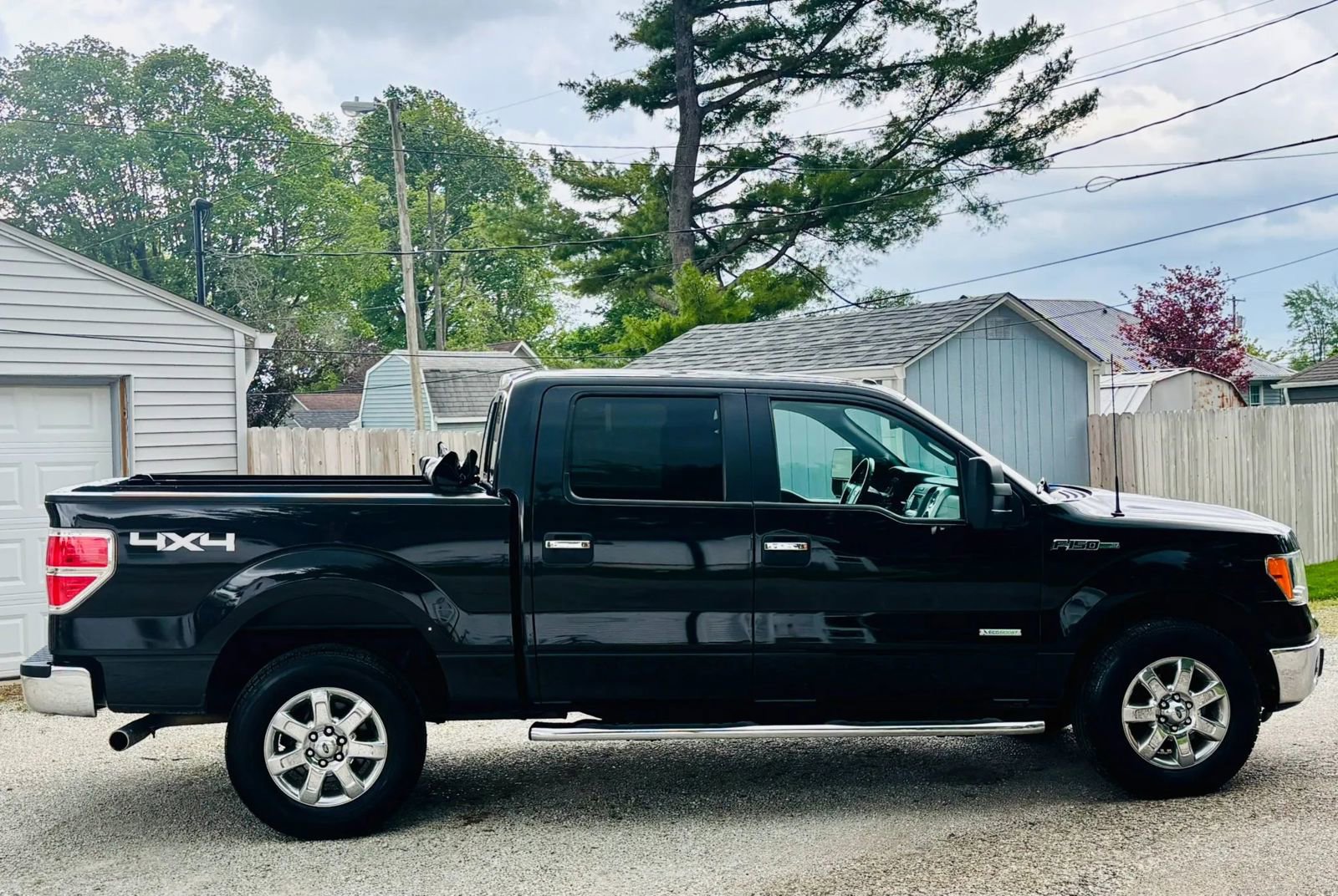 Used 2014 Ford F150 XLT w/ Equipment Group 302A Luxury AWD/4WD image 2