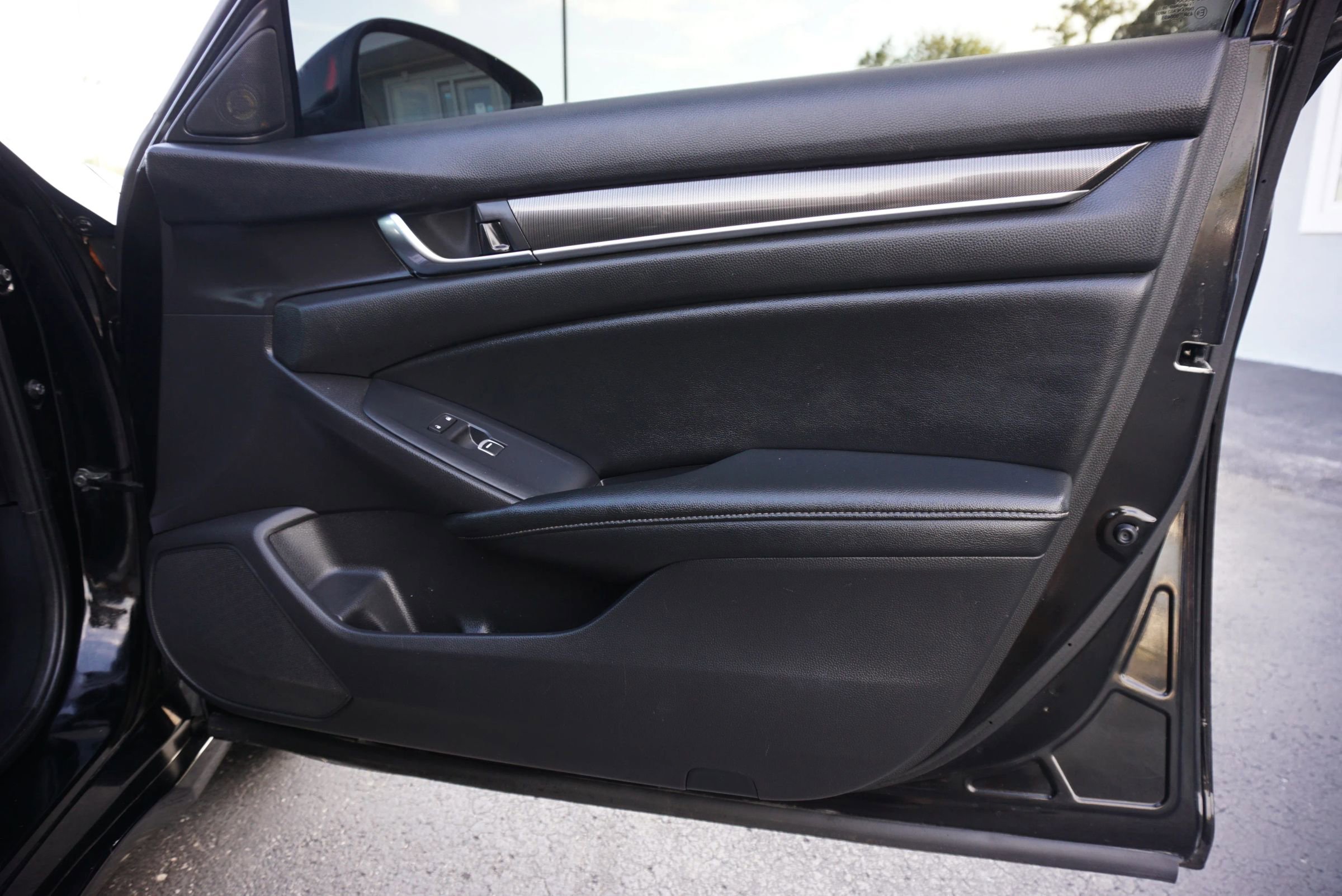 Used 2021 Honda Accord Sport image 26