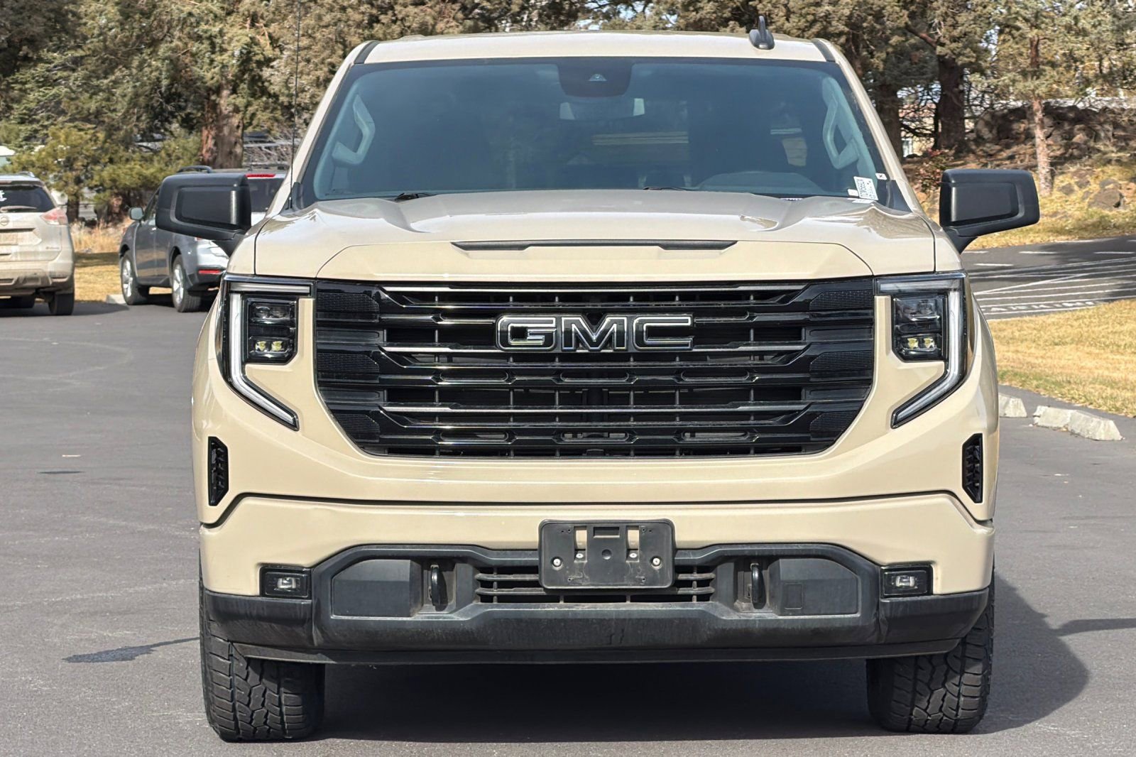 Used 2023 GMC Sierra 1500 Elevation w/ LPO, Elevation Black Package image 9