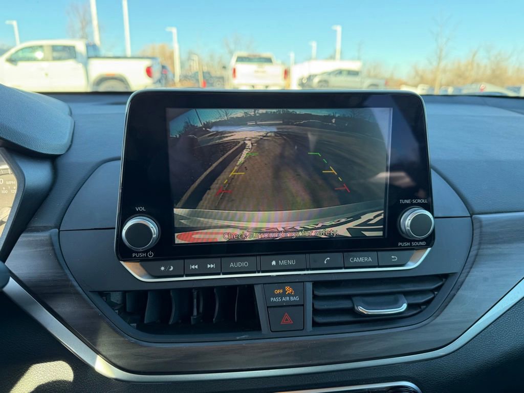 Used 2024 Nissan Altima 2.5 SV image 25