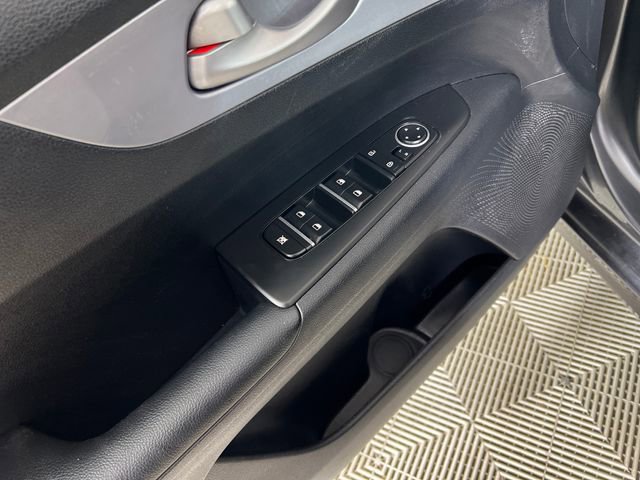 Used 2024 Kia Forte LXS image 12