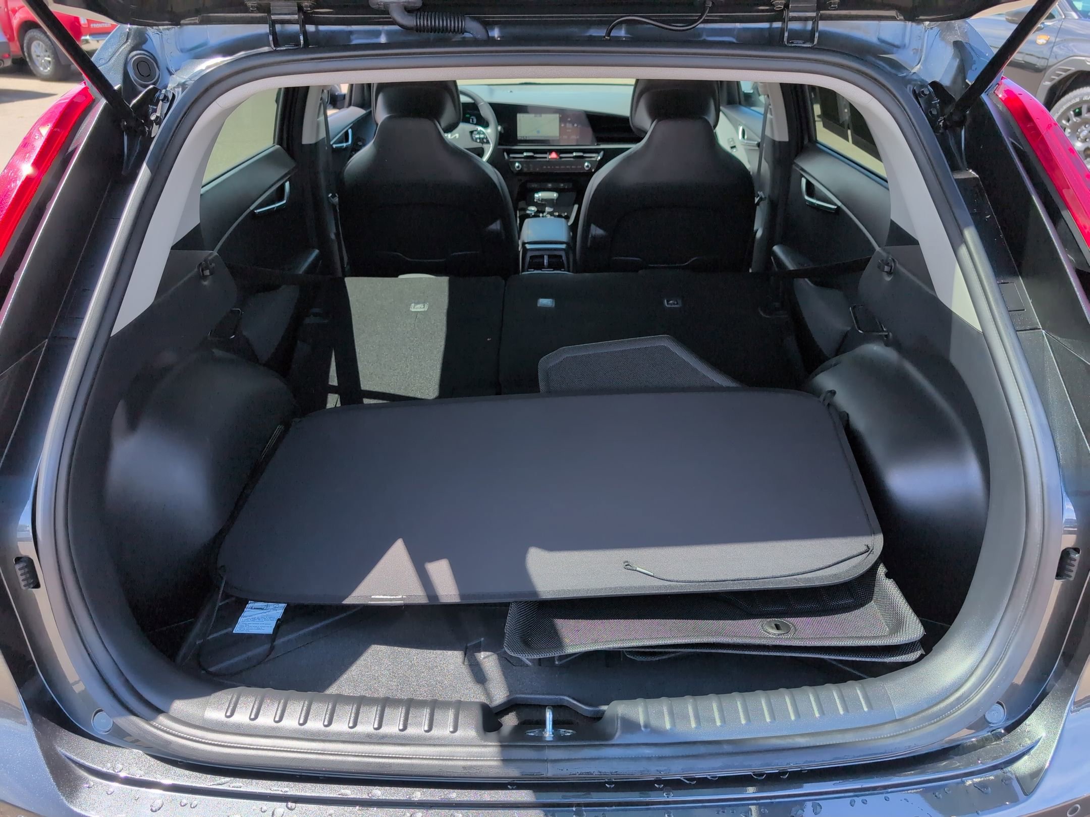 Used 2024 Kia Niro EX image 19