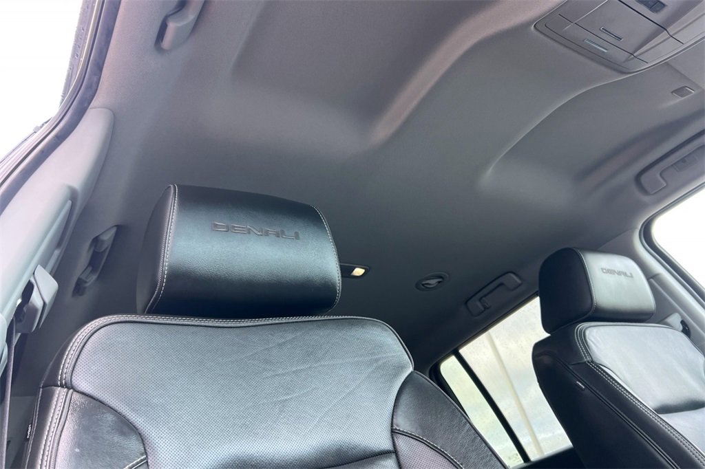 Used 2019 GMC Yukon XL Denali image 19