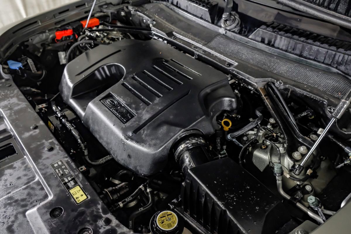 Used 2023 Land Rover Defender 110 X image 46