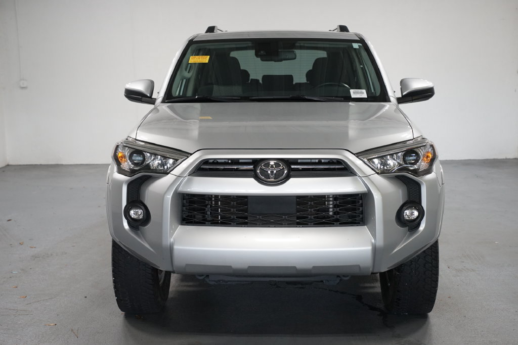 Used 2021 Toyota 4Runner SR5 AWD/4WD image 2