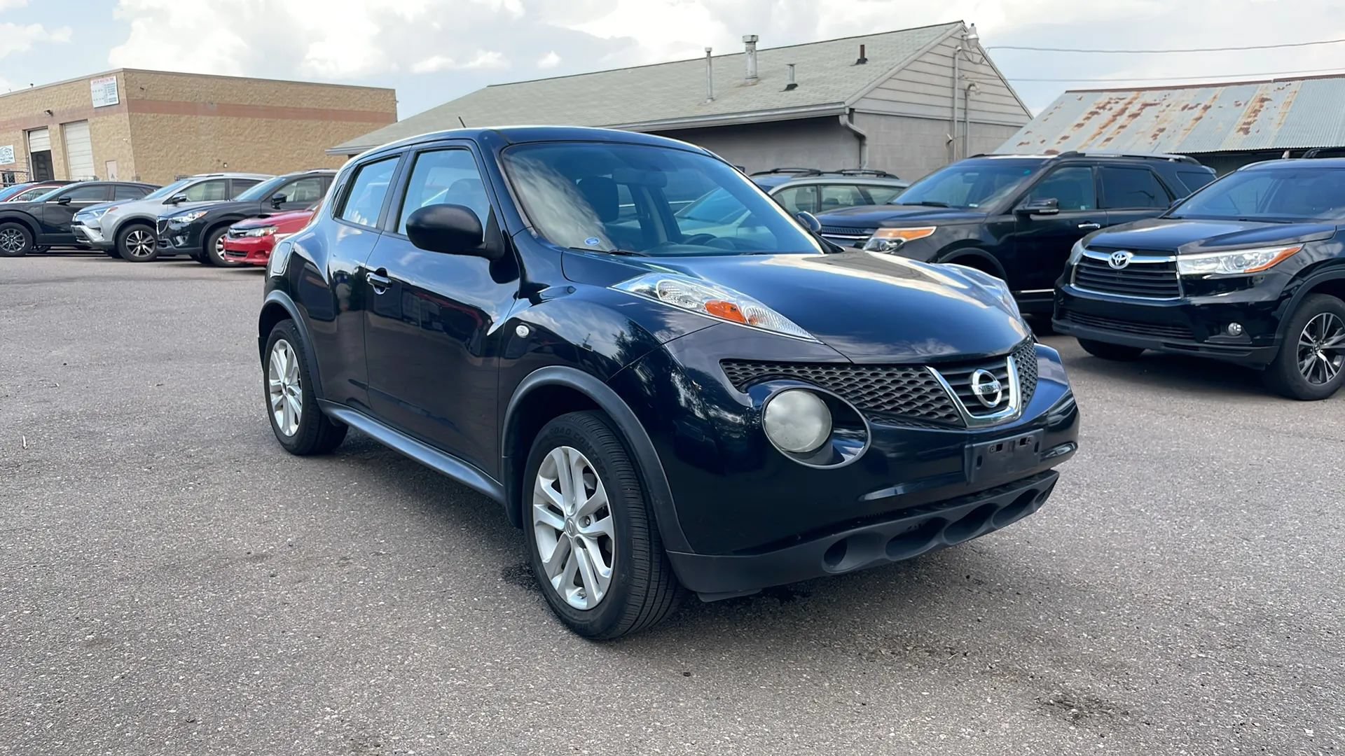Used 2013 Nissan Juke S AWD/4WD image 8