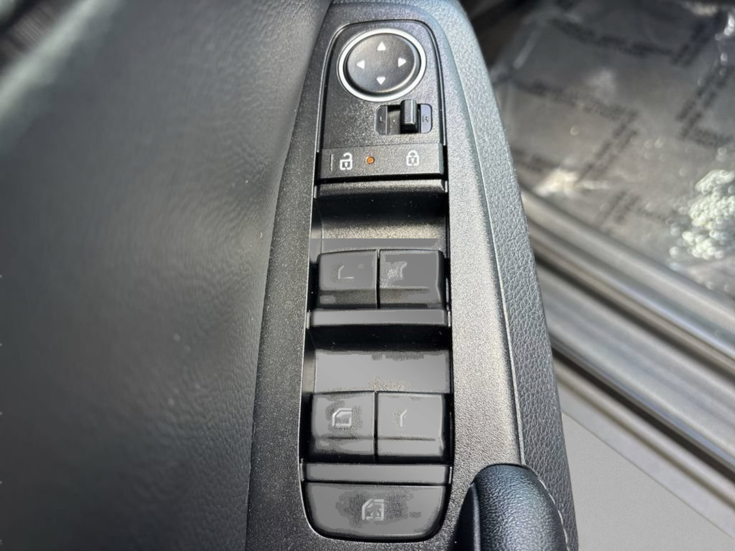 Used 2024 Kia Seltos X-Line AWD/4WD image 18